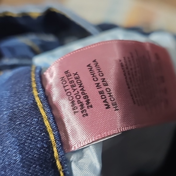 Stefany Jeans Distressed High-Rise Skinny Jeans Size 9/10‎ NEW - Picture 5 of 6